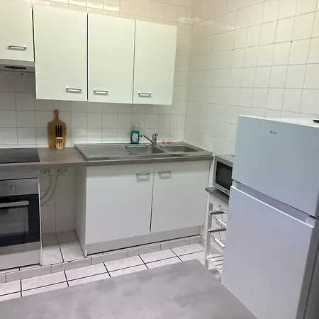 Agreable Maison 2 Ch 5 Mins Valenciennes Et Garage Casa de Férias