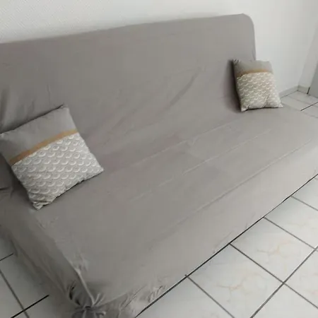 Agreable Maison 2 Ch 5 Mins Valenciennes Et Garage Casa de Férias